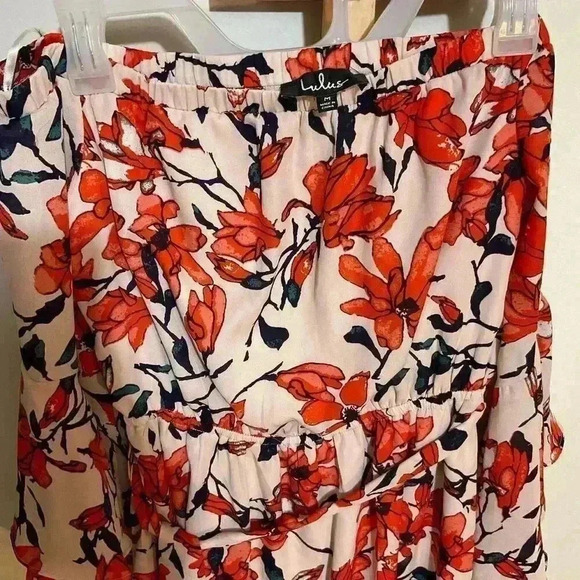 Lulu’s blushing blooms Nude Floral print Off The Shoulder Dress size medium - Picture 6 of 8
